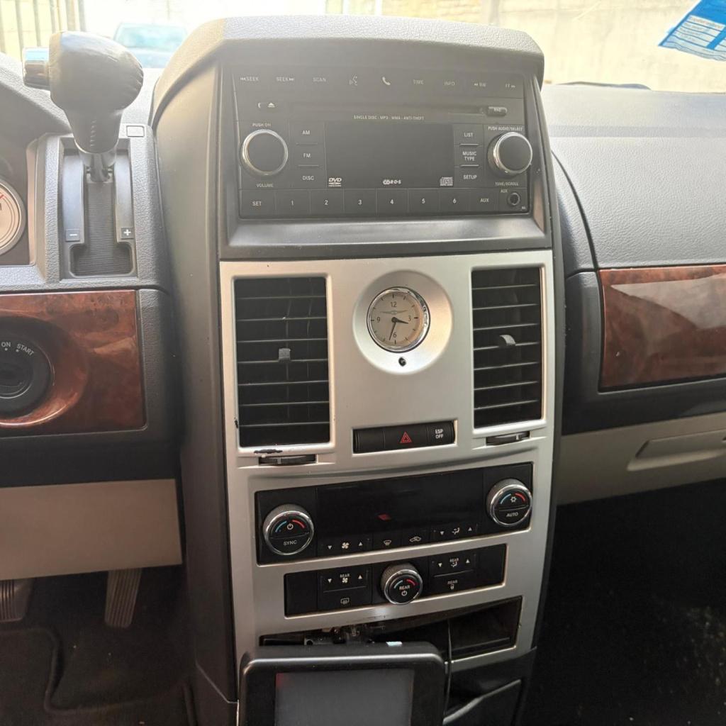 Chrysler Grand Voyager 2.8 crd limited/export/handel/lees tekst/read tekst!