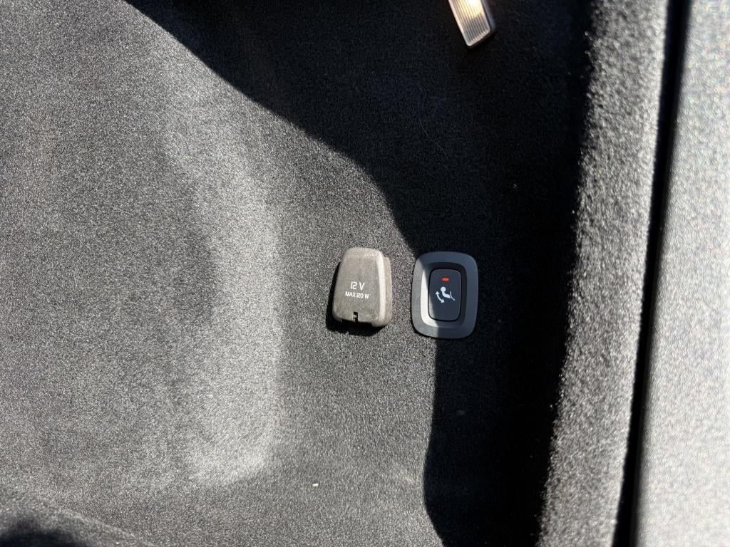 Volvo V60 t6 340pk recharge inscription| full options ! trekhaak