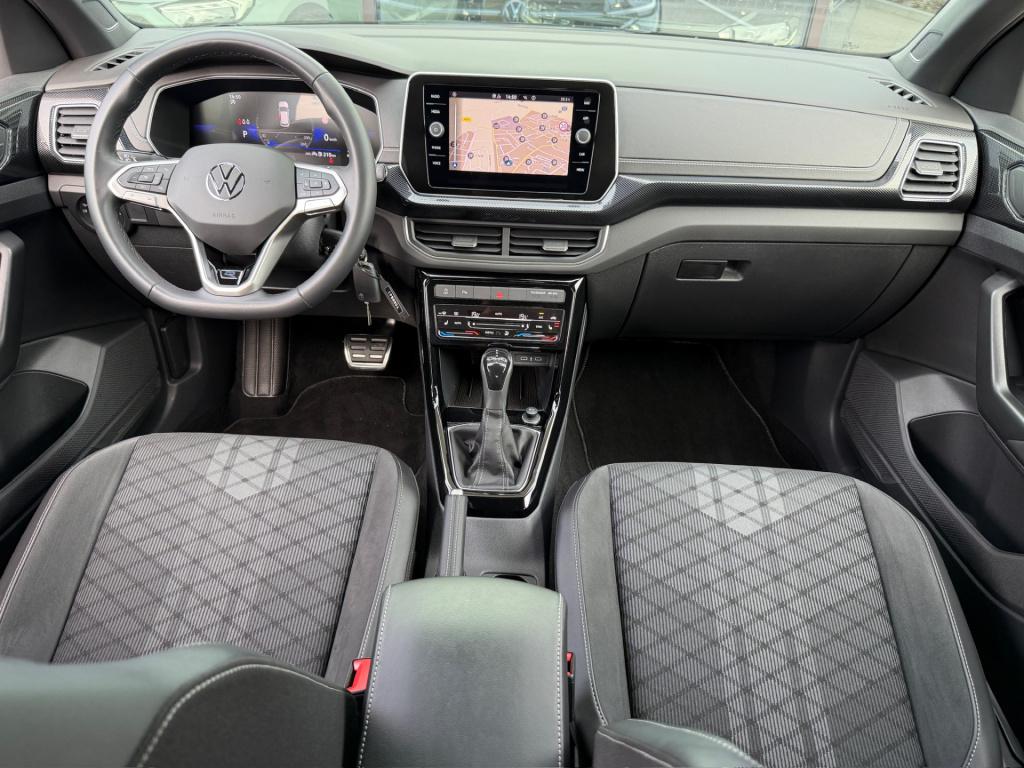 Volkswagen T-cross 1.5 tsi 150pk dsg r-line | camera | trekhaak | navi | iq