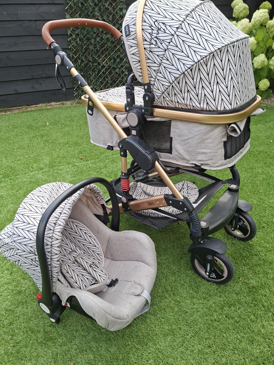 Kinderwagen merk Moni 3 in1 combi