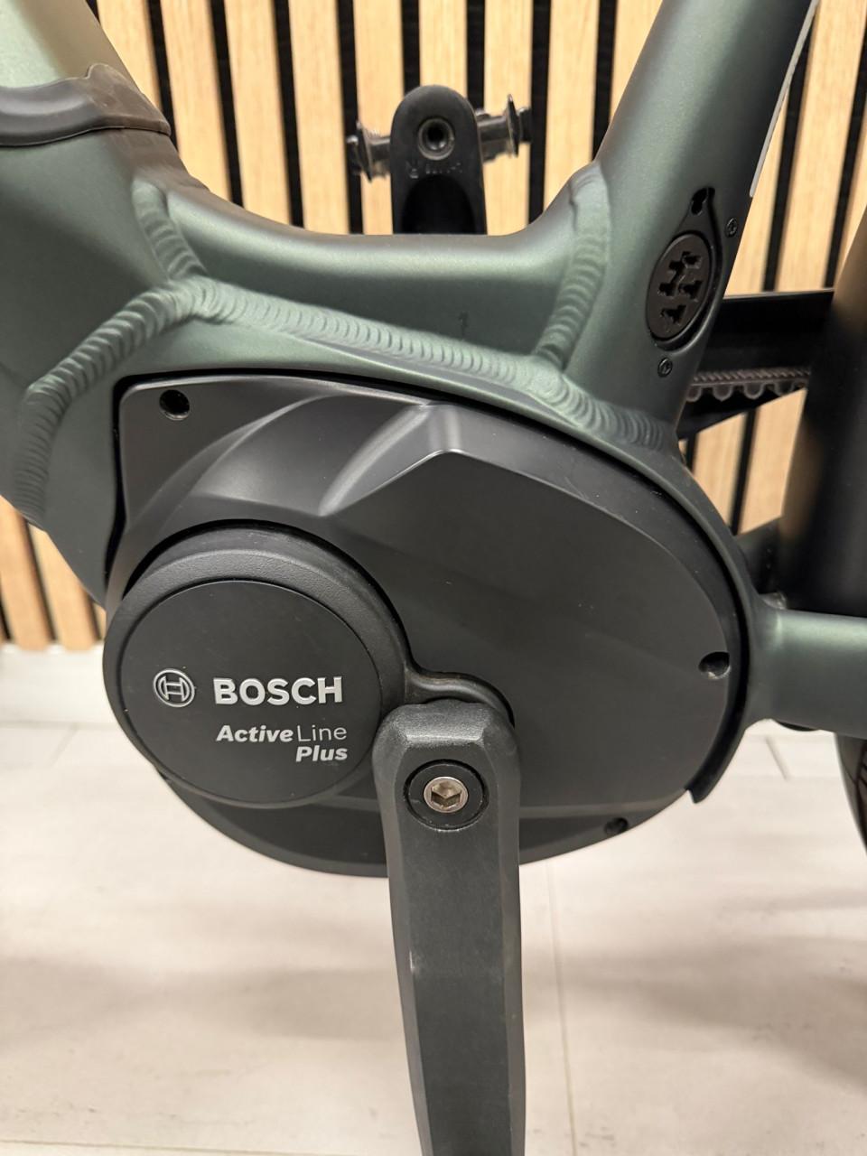 Velo de Ville Bosch Active Line Plus 50CM 7665KM 625WH Belt