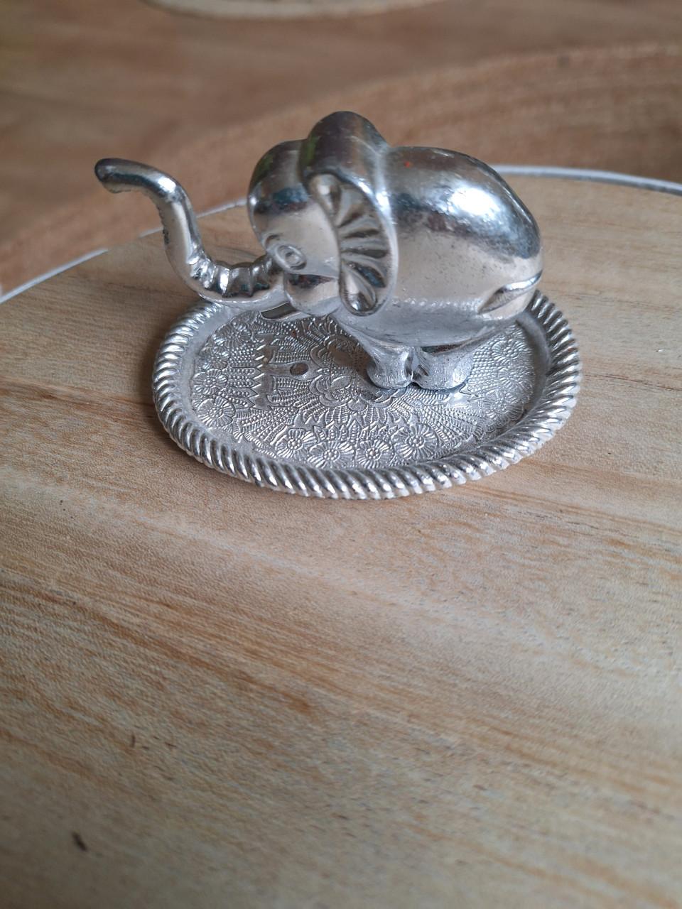 Decoratief mini olifantje