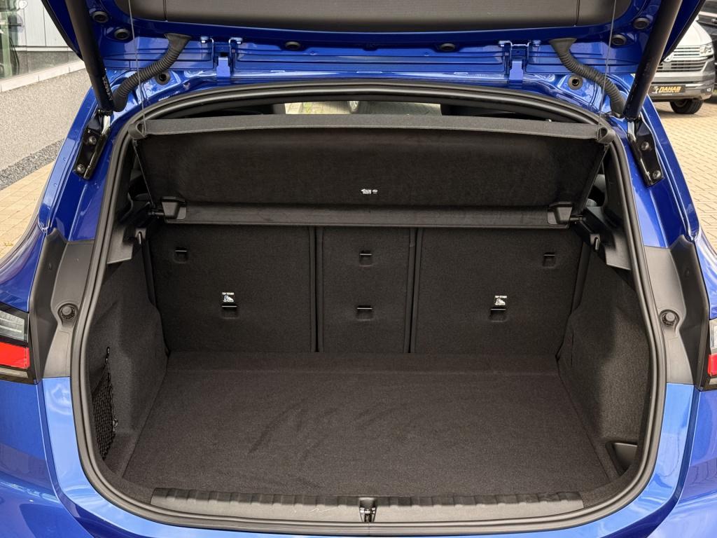 BMW 2-serie active tourer 220i m-sport | pano | cruise | lane assist | hud 