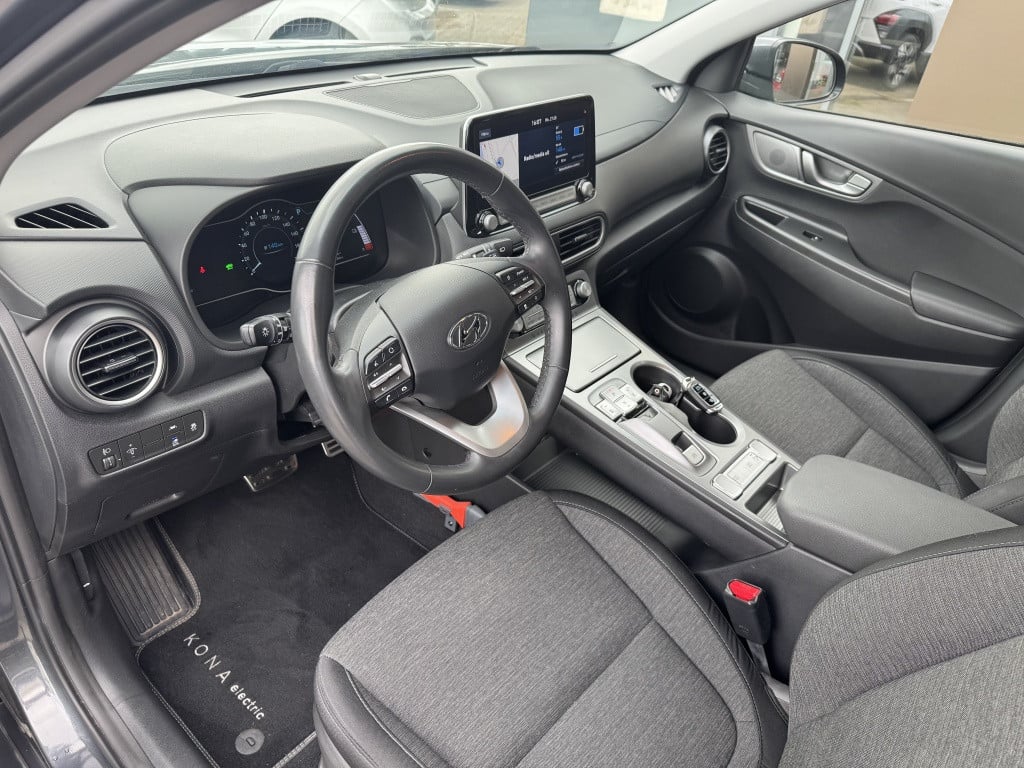 Hyundai Kona ev comf smart 39 kwh | 1e eigenaar | dealer onderhouden! |