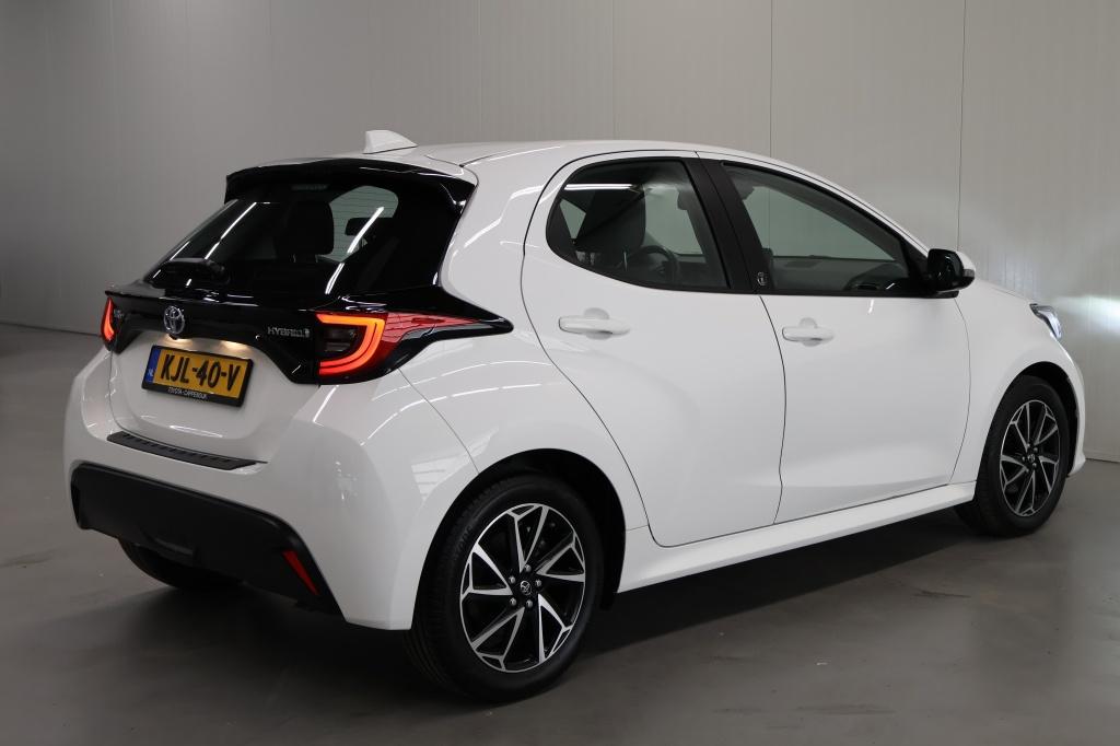 Toyota Yaris 1.5 hyb. 115 first e
