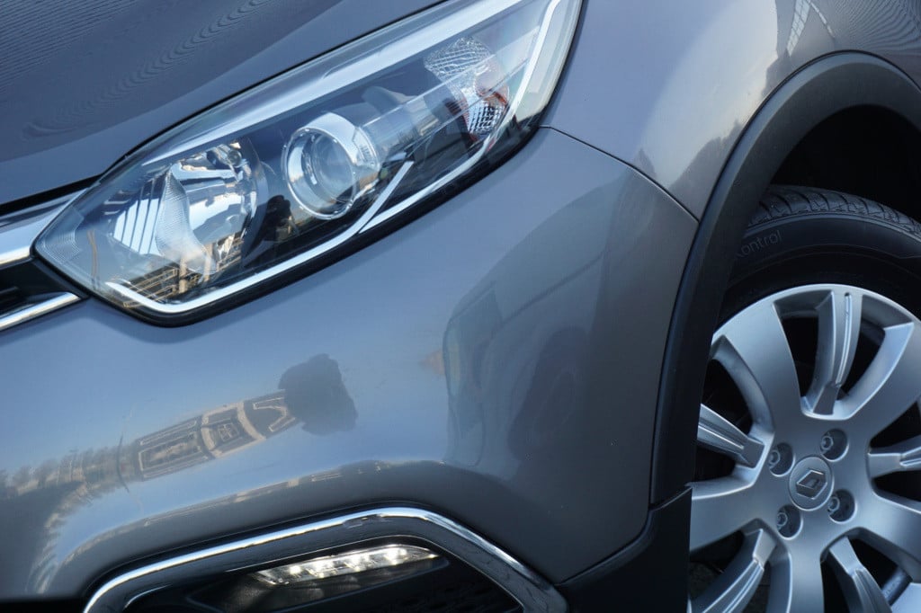 Renault Captur 0.9 tce dynamique airco / navi / parkeers. / lm velgen / tre