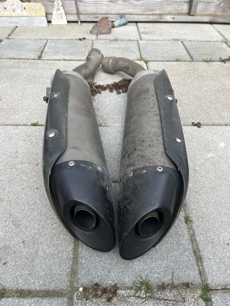 Dubbele orginele uitlaat yzf-R1 2004-2005 model