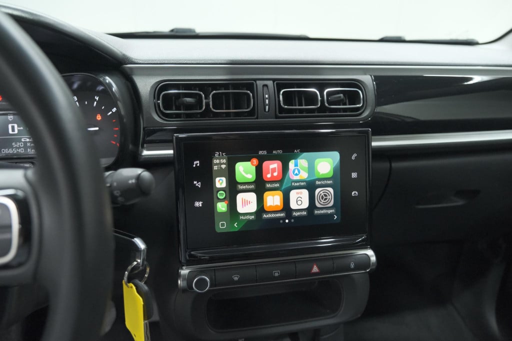Citroen C3 puretech 110 s&s shine | camera | navigatie | apple carplay | pa