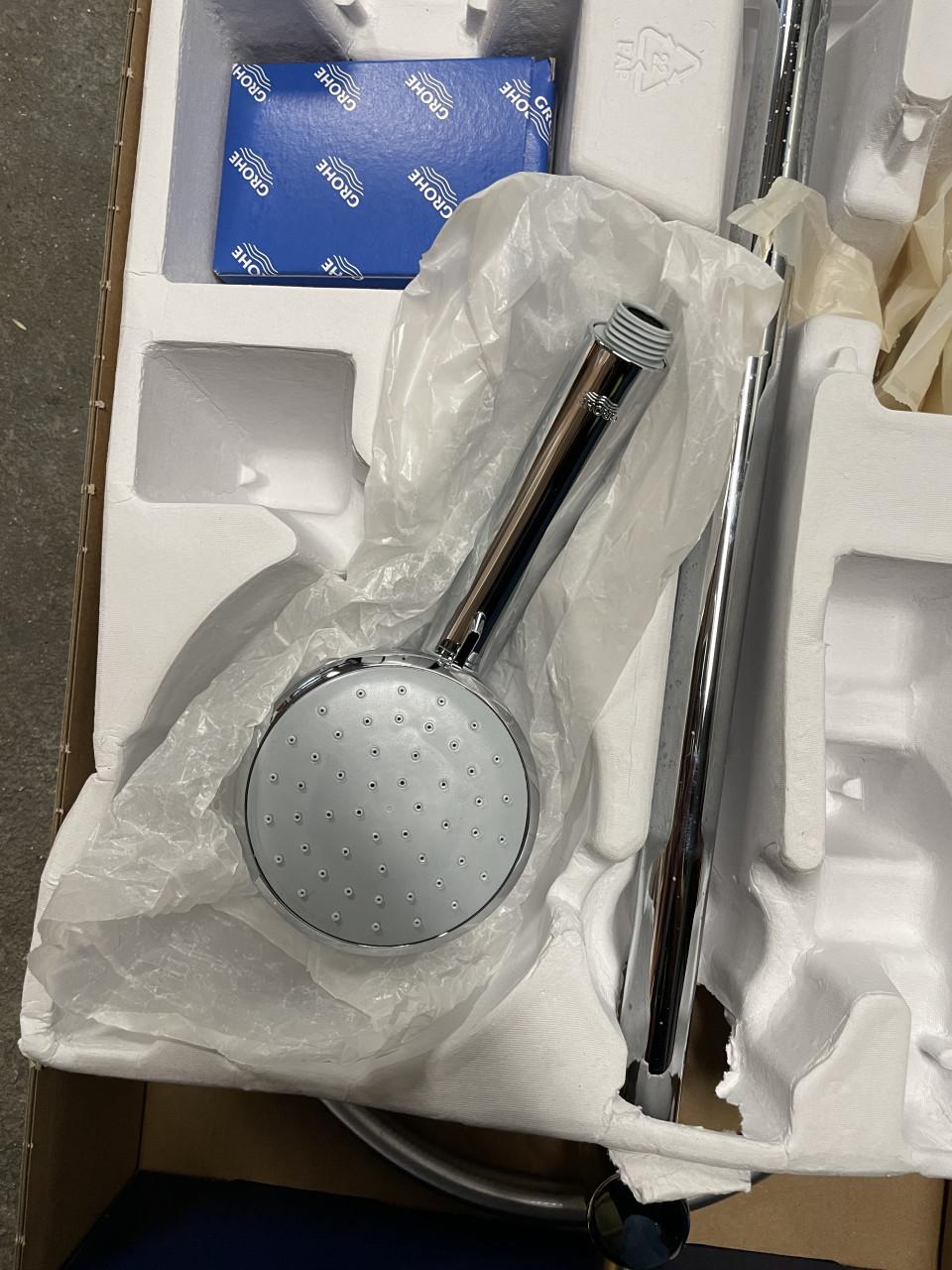 Grohe New Tempesta Cosmopolitan Douchesystem.