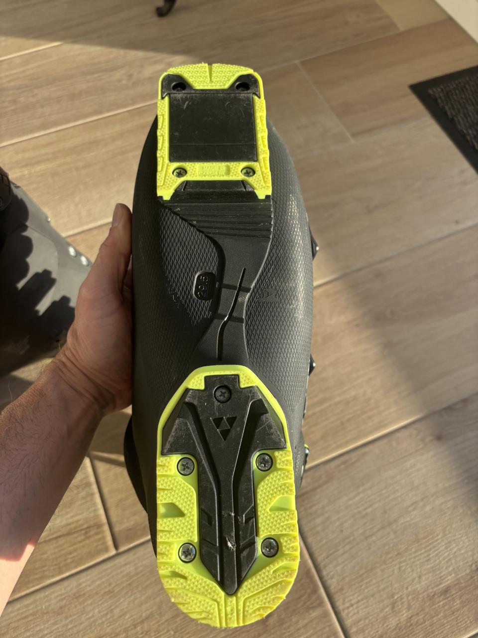 Skischoen heren Fischer RCPro 100X schoenmaat 43 tot 44