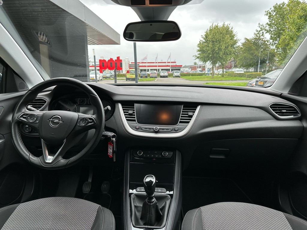 Opel Grandland X 1.2 turbo online ed.