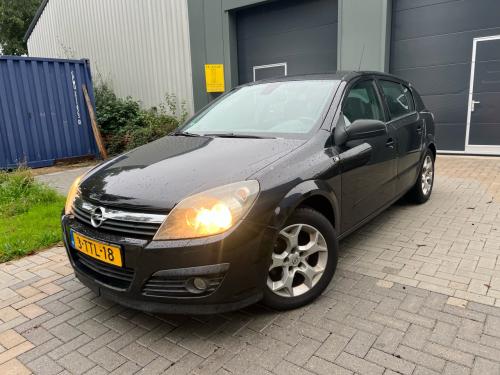 Opel Astra 1.6 Essentia Airco/Cruise/ Jaar Apk