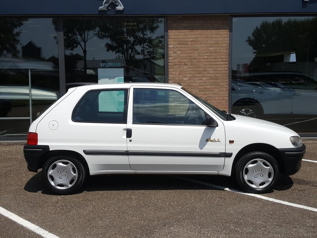 Peugeot 106 1.0 sketch