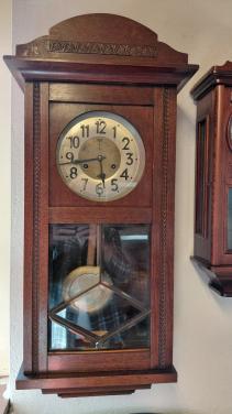Junghans wandklok met slinger