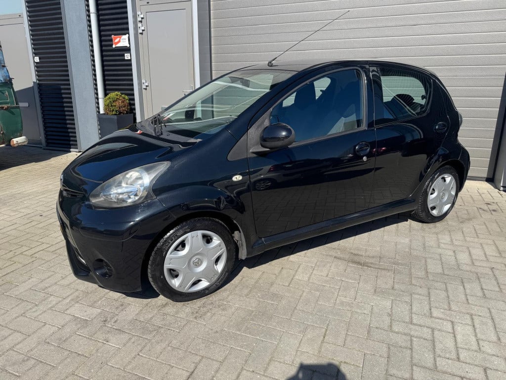 Toyota Aygo 1.0 vvt-i aspiration/1e eig/nap/apk/airco