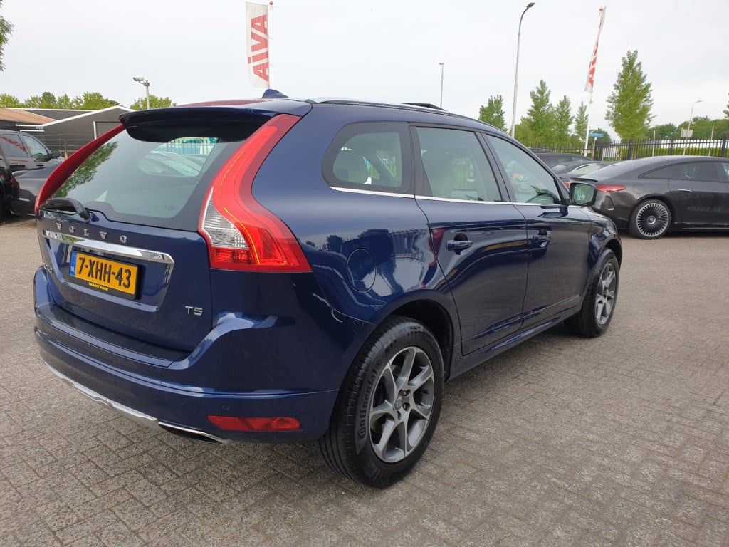 Volvo XC60 2.0 t5 fwd ocean race 245pk