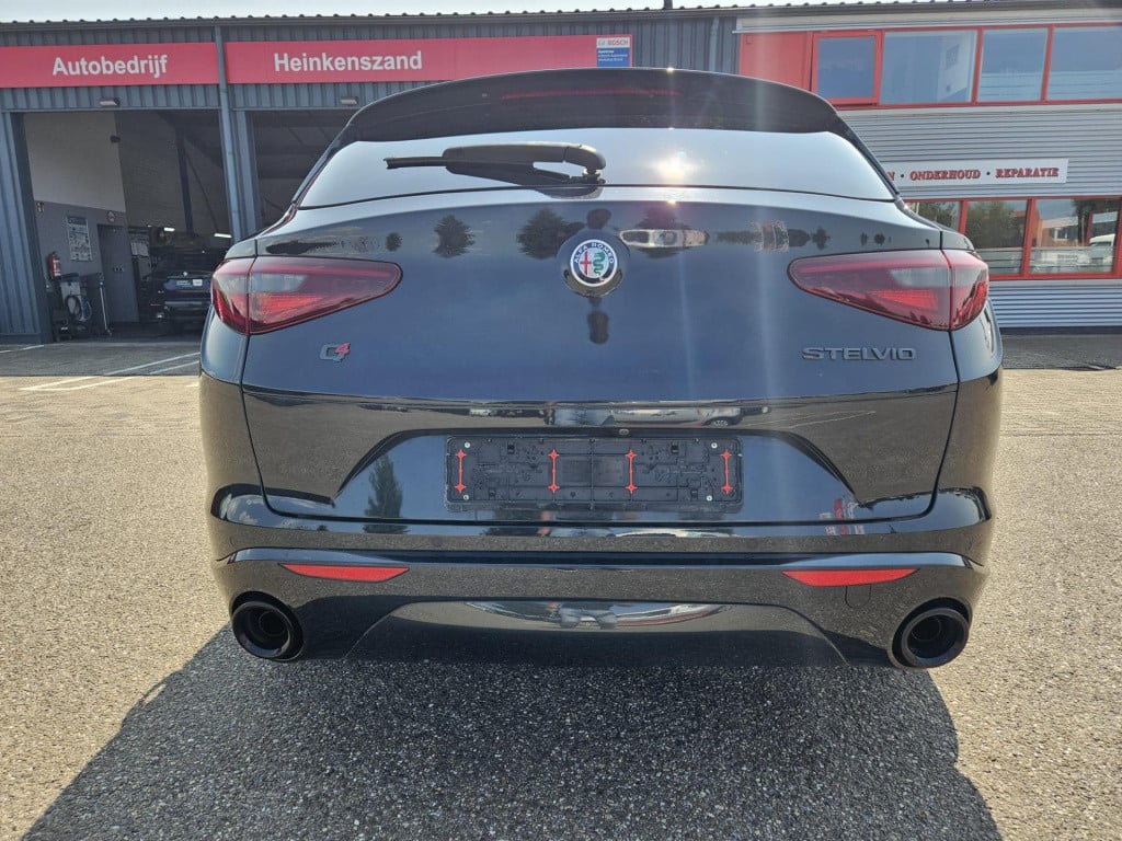 Alfa Romeo Stelvio 2.0 t awd 280pk veloce q4