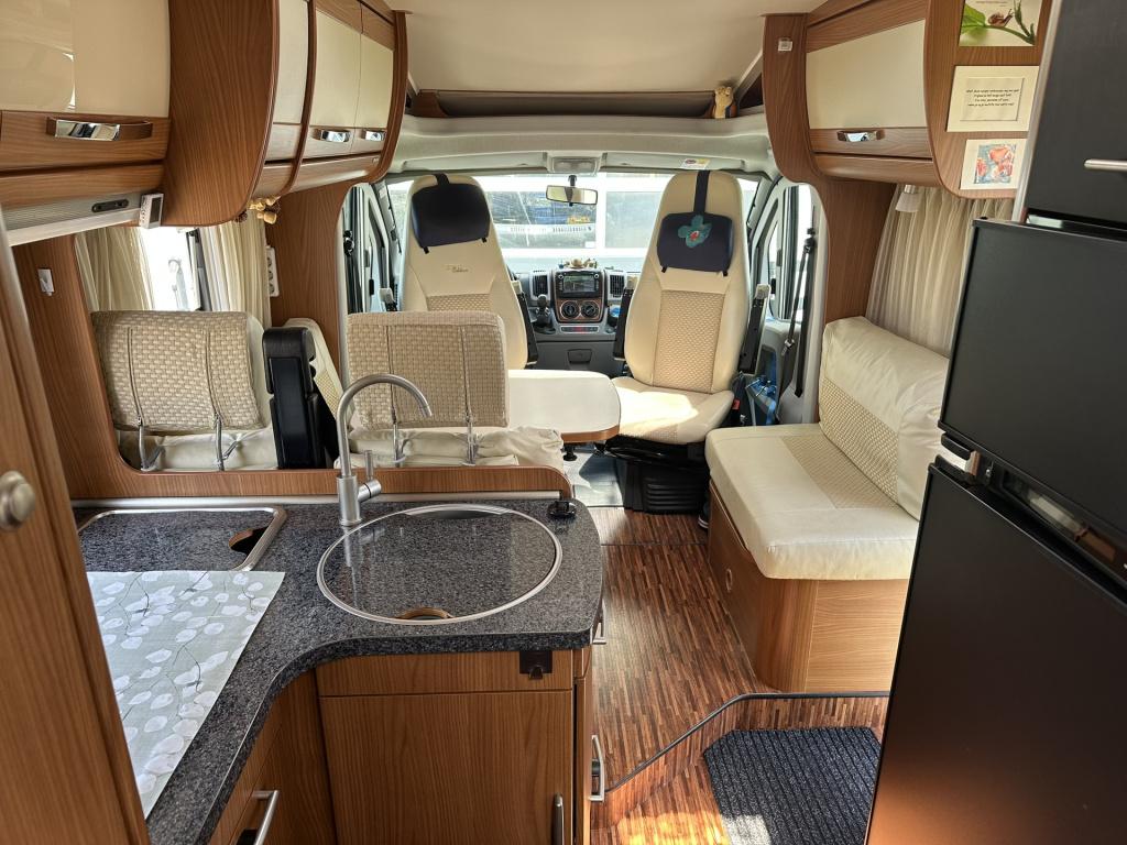 Hymer Onbekend t 654 sl gold editie - inclusief stalling dit seizoen -zater