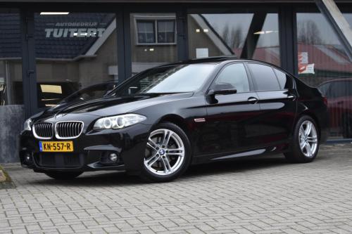 BMW 5 Serie 520i m sport | schuifdak | camera | leder | nap | adapt. cruise