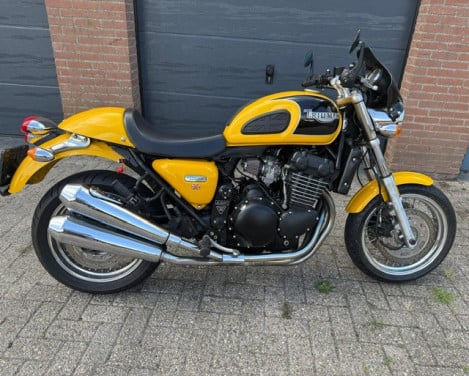 Triumph Thunderbird Sport 900