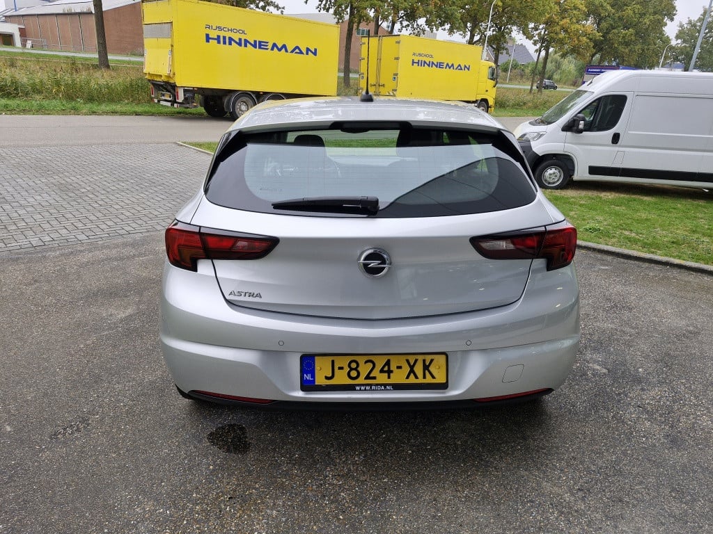 Opel Astra 1.2 edition