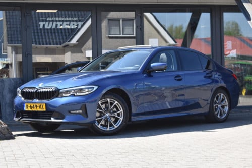 BMW 3-serie 320i high executive | harman kardon | schuif kanteldak | leder 