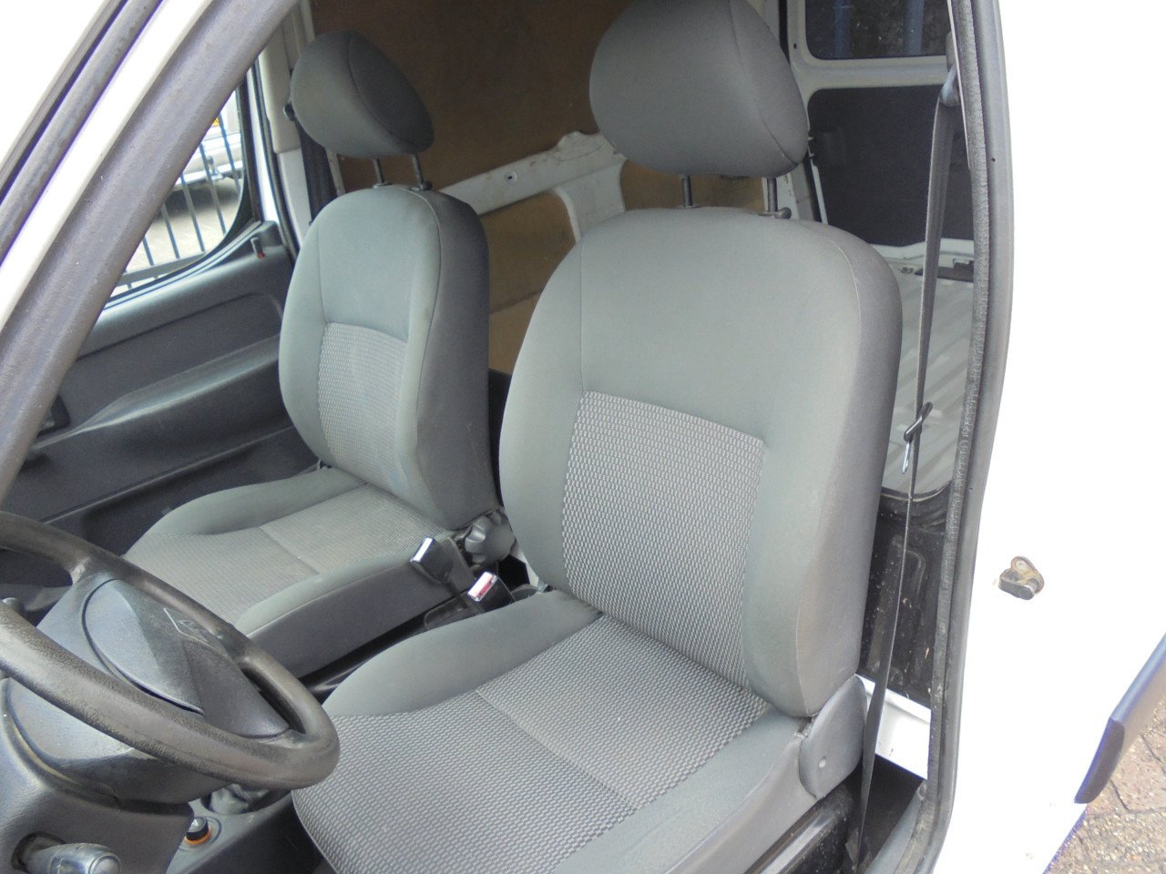 Berlingo 1.6 HDI 600 First uitvoering,Apk April 2026 eerste eigenaar