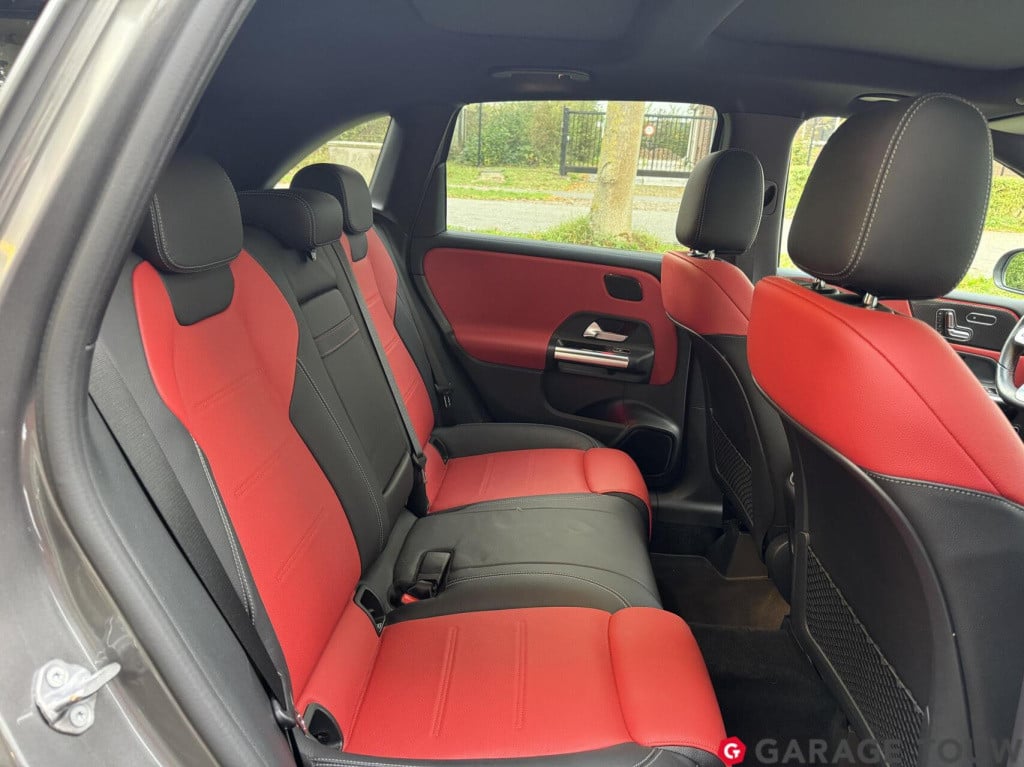 Mercedes-Benz B-Klasse 180 premium plus amg