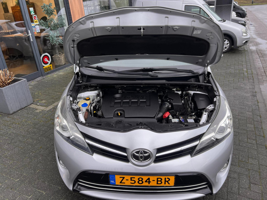 Toyota Corolla Verso 1.6 vvt-i business