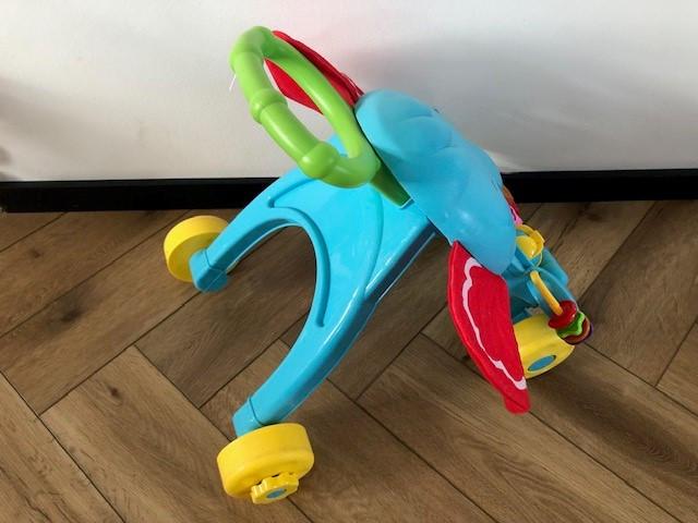 Leuke blauwe olifant als loopkarretje!