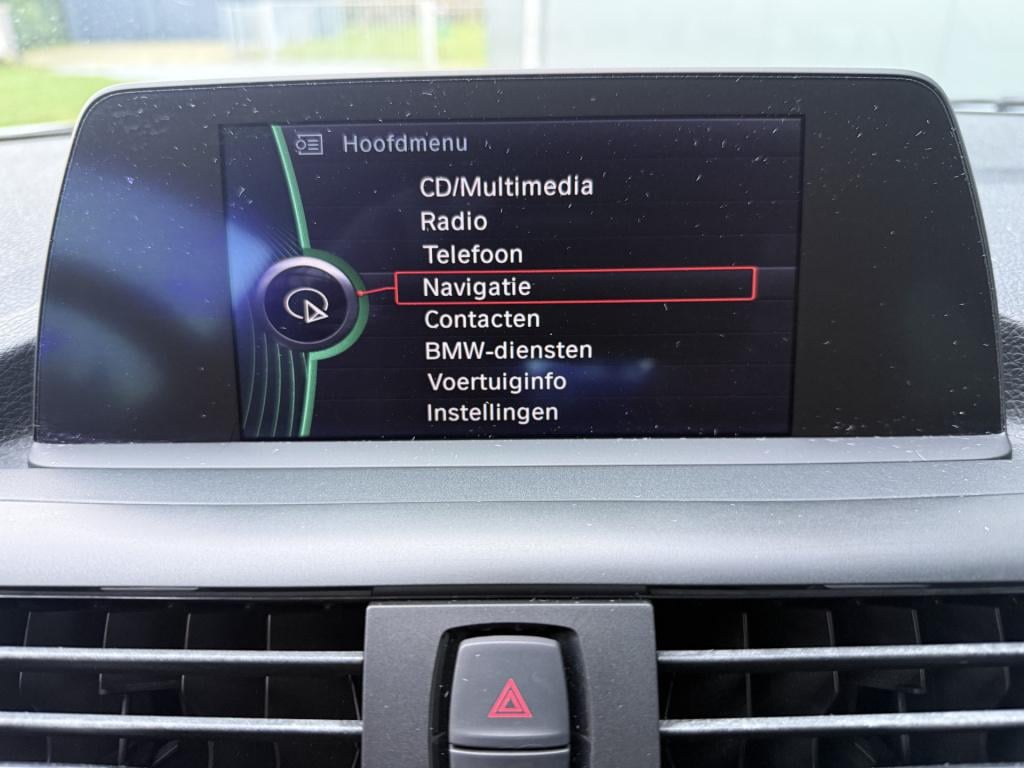 BMW 1 Serie 114i executive business+ 3-drs