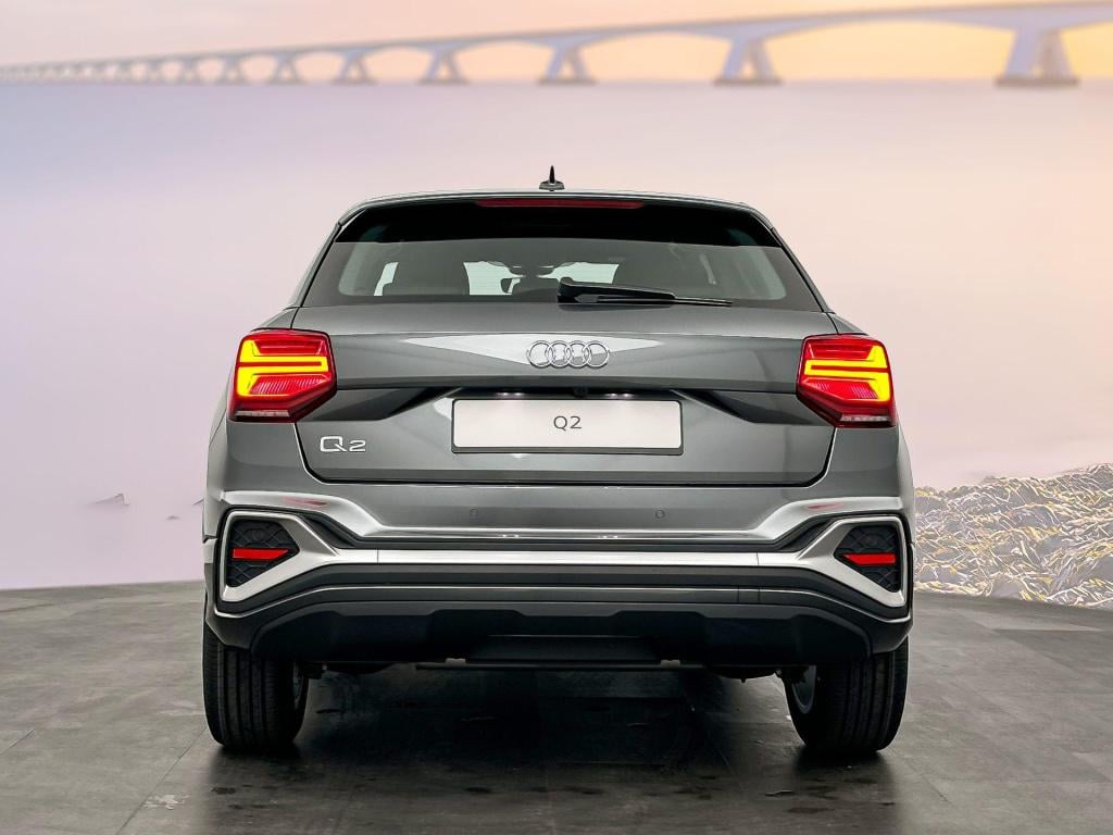 Audi Q2 s edition 35 tfsi 110 kw / 150 pk hatchback 7 vers