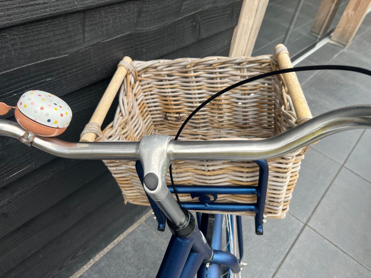 Mooie blauwe Sparta Pick Up 26 inch met mand 3 versn.