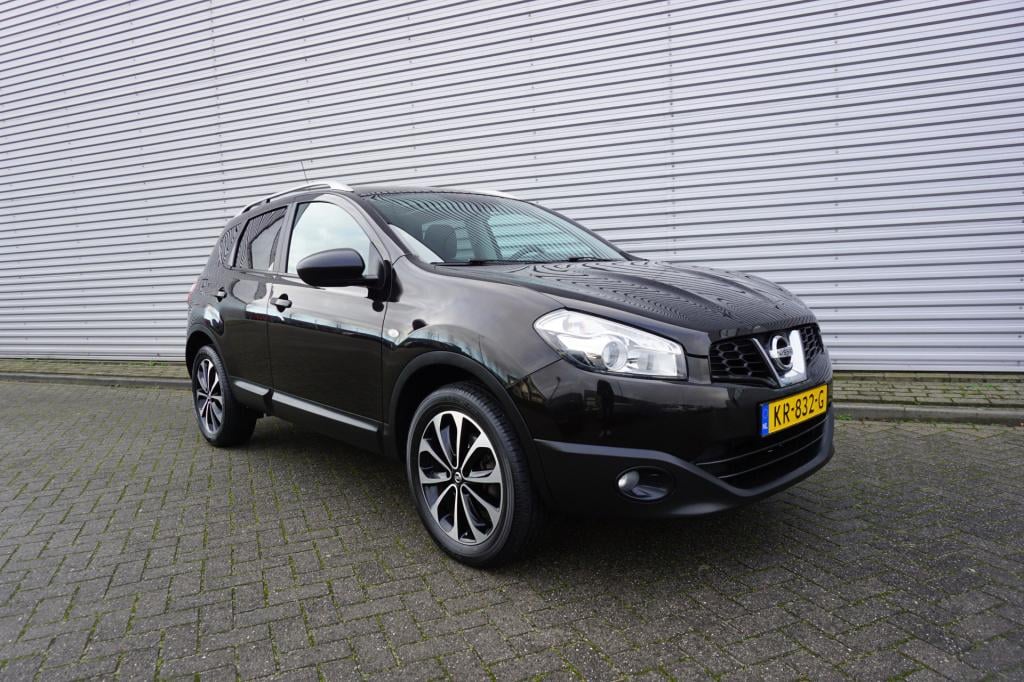 Nissan Qashqai 1.6 connect edition climate / navi / cruise / camera / pano 