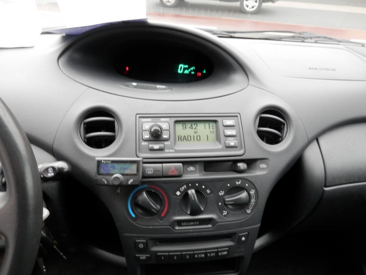 Auto Garant Biedt Aan: Toyota Yaris 1.0 Idols