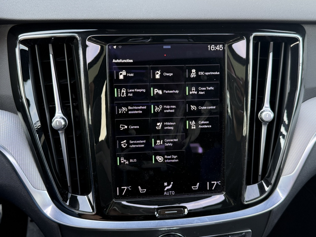 Volvo V60 t6 340pk recharge r-design| panodak| adap.cruise| trekhaak| stan