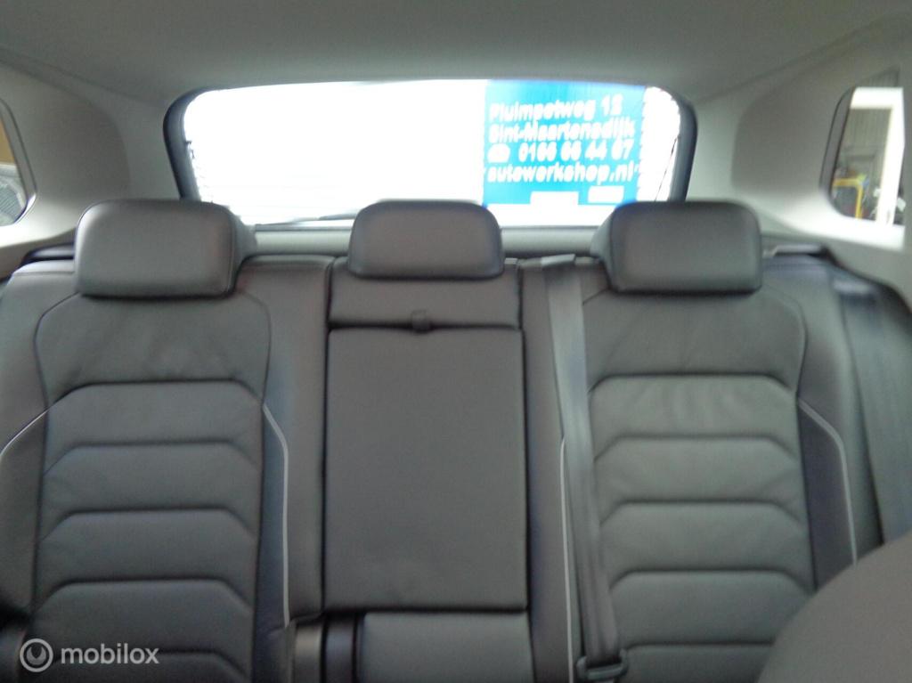 Volkswagen Tiguan 1.5 tsi elegance/airco/navi/panorama/virtual/vol leer/mem