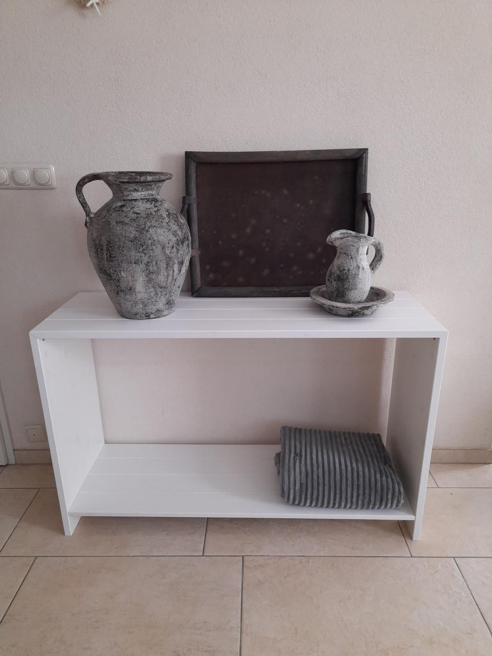 Side table 120 x 40 x 75H (in goede nette staat )