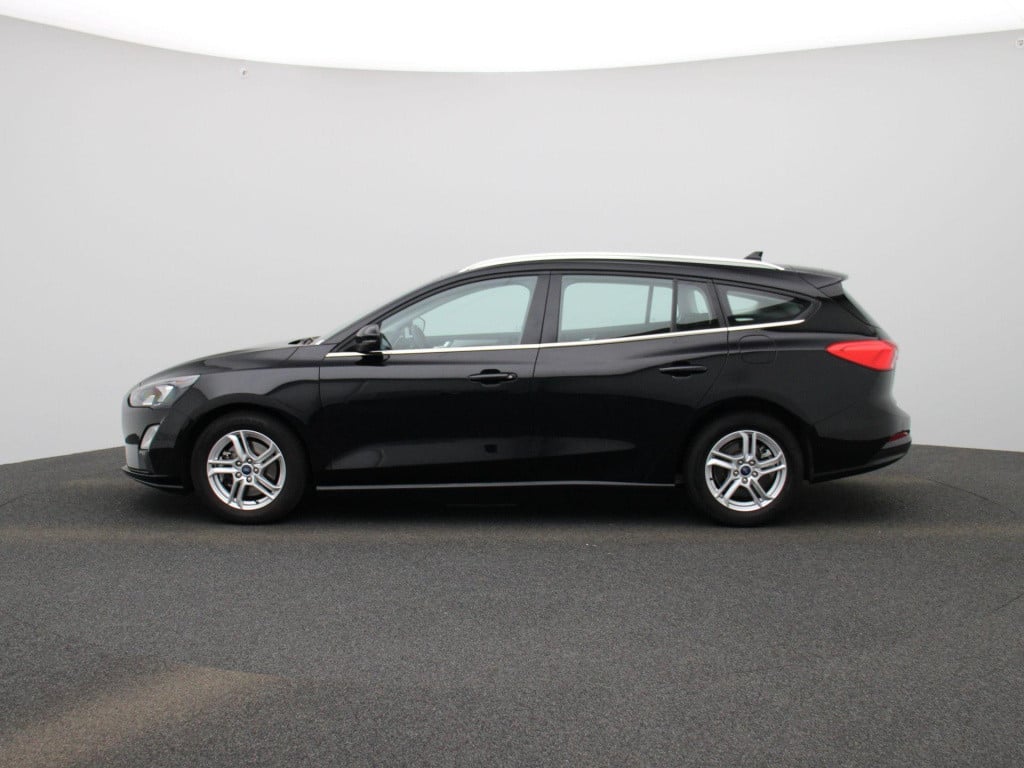 Ford Focus wagon 1.0 ecoboost hybrid trend edition business | cruise contro