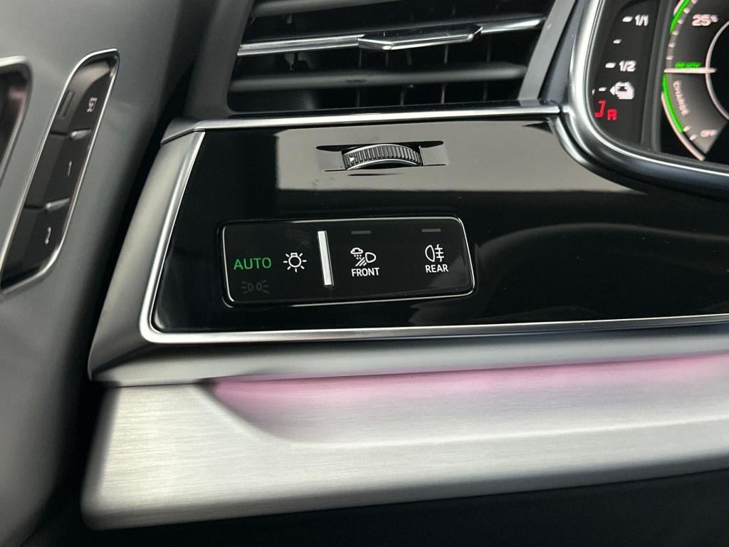 Audi Q8 55 tfsi e quattro pro line s