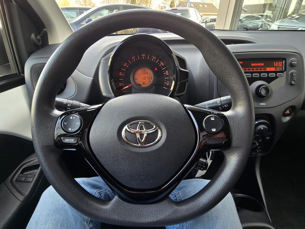 Toyota Aygo 1.0 vvt-i x-fun