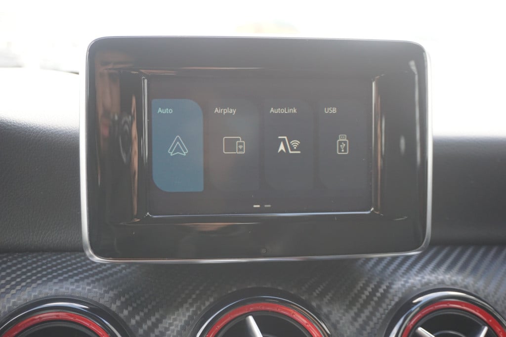 Mercedes-Benz A-Klasse 250 sport airco / navi / carplay / stoelverw. / crui