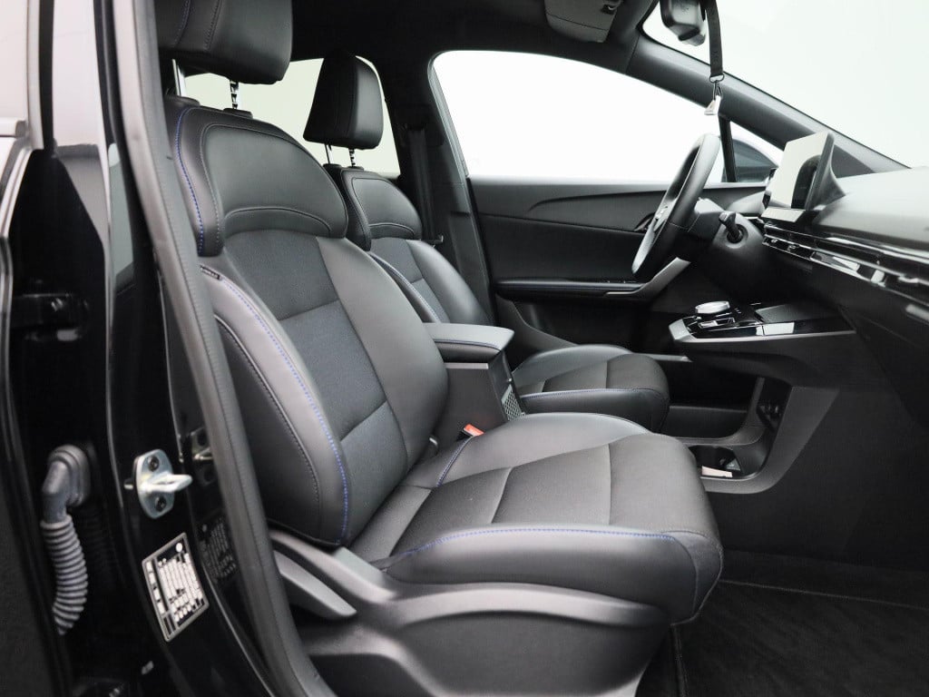 MG Mg4 64 kwh luxury | stoelverwarming | stuurverwarming | 360 camera | 435