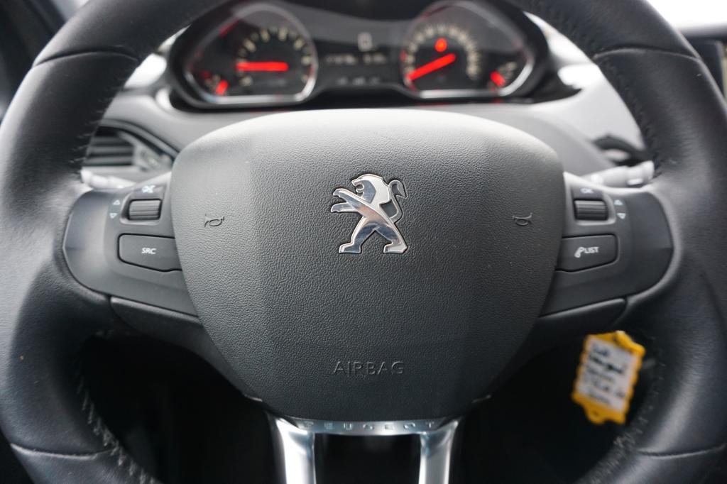 Peugeot 208 1.2 vti allure airco / cruise / elektr. ramen / parkeers. / nap