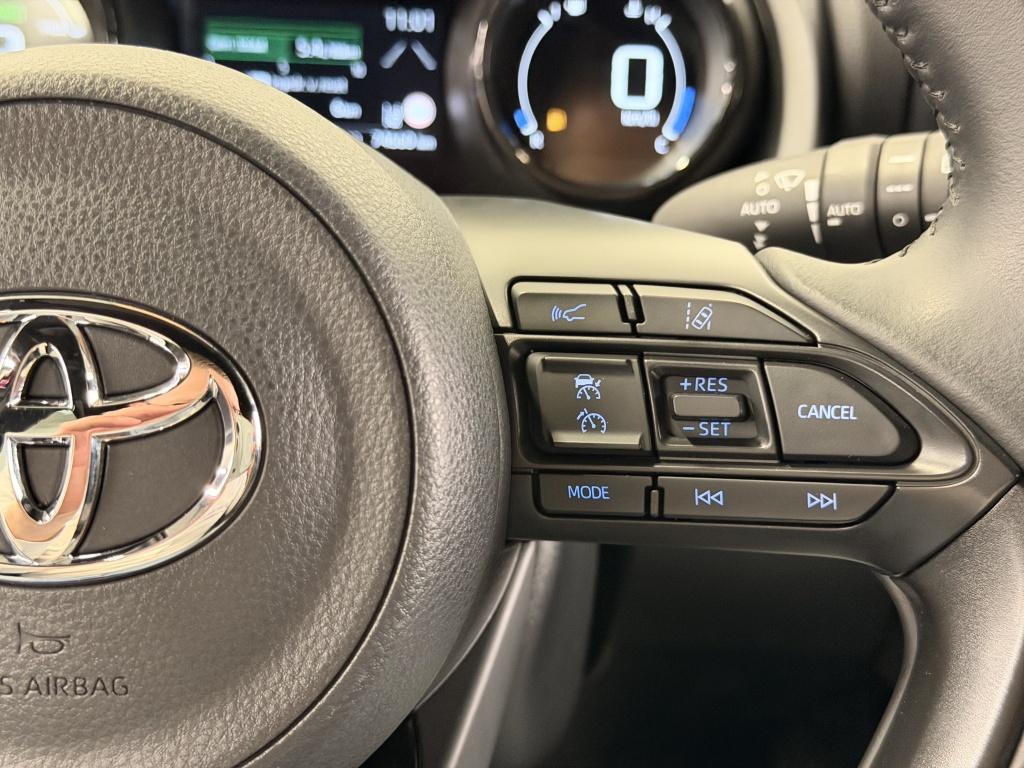 Toyota Yaris 1.5 hybride bi-tone executive| hud| stoel.verw| camera| bsm