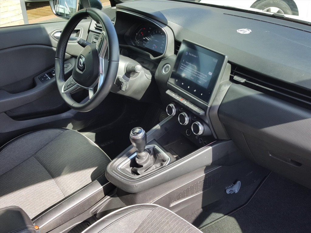 Renault Clio 1.0 tce 90pk intens navigatie | trekhaak | cruise & climate co
