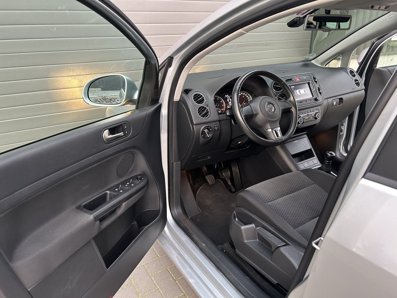 Golf Plus 1.4 Highline  BJ 2010.  98226 Km