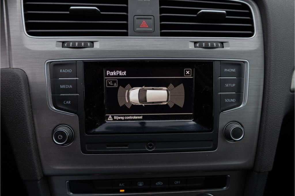 Volkswagen Golf 1.2 tsi edition ✅cr.control✅ac✅18inch