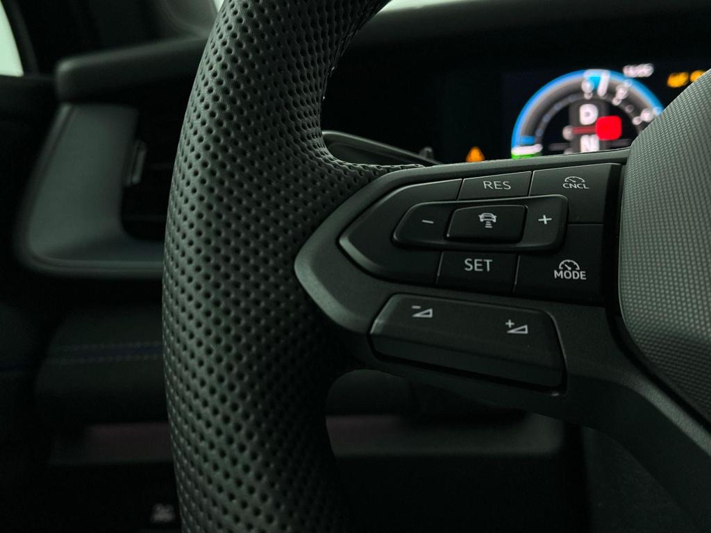 Volkswagen Tayron 1.5 ehybrid r-line
