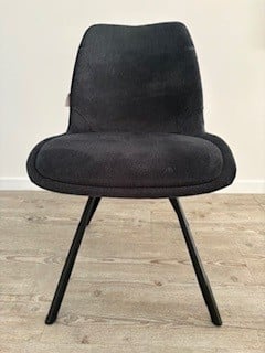 Eethoek (tafel en 4 stoelen)